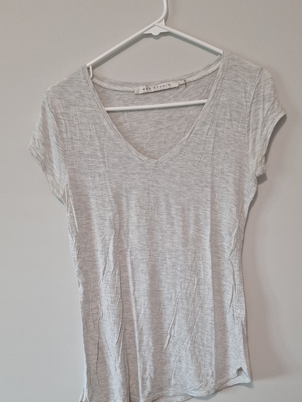 Max Studio Light Gray V-Neck Short Sleeve Tee